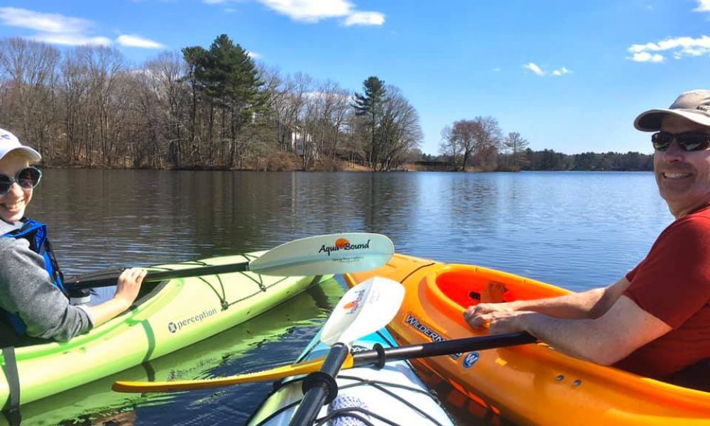 People kayaking in Foxborough on the Neponset Resevoir